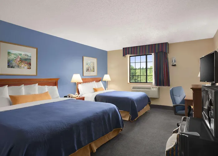 Days Inn By Wyndham Keene Nh