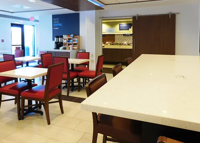 Holiday Inn Express - Coventry S - West Warwick Area By Ihg