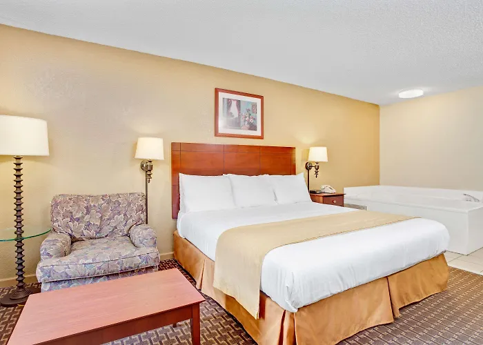 Days Inn & Suites By Wyndham Stockbridge Atlanta