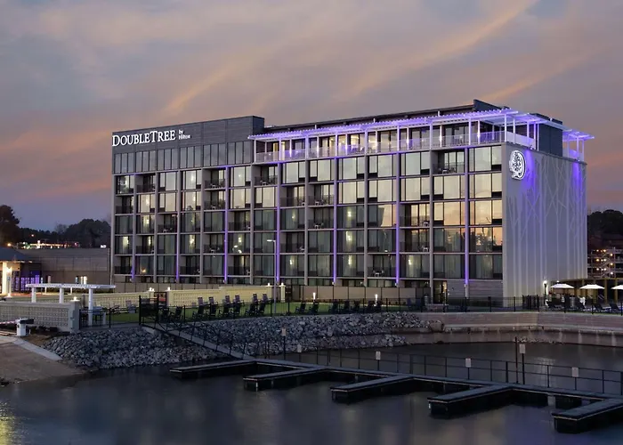 Doubletree By Hilton Hot Springs Hotel