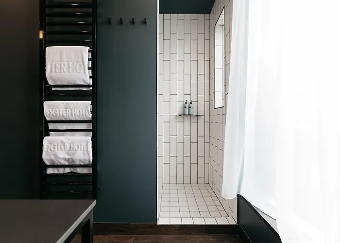 Exeter Hotel