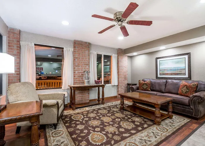 Baymont By Wyndham Marshfield