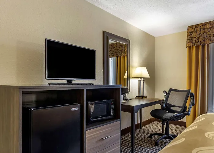 Quality Inn & Suites - Greensboro-High Point