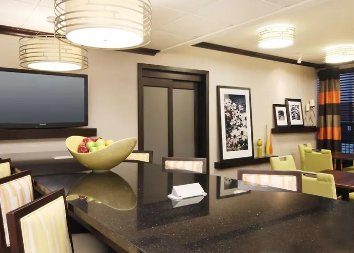 Hampton Inn Overland Park