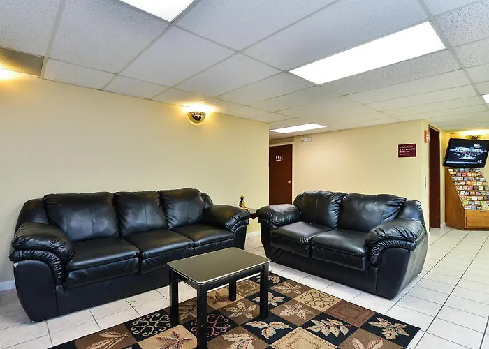 American Inn Evansville East