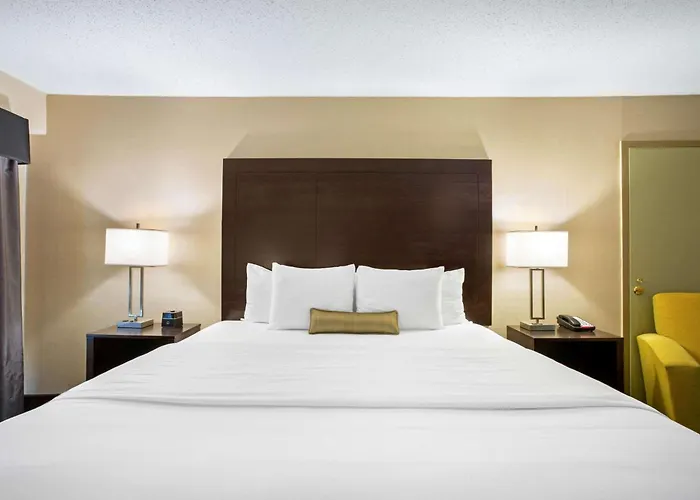 La Quinta By Wyndham Springfield