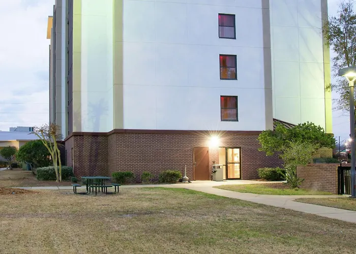Hampton Inn & Suites Jackson Coliseum