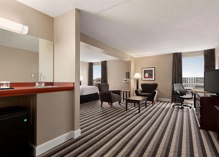 Royal Hotel Regina, Trademark Collection By Wyndham