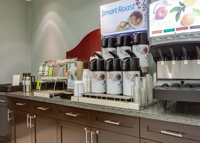 Holiday Inn Express & Suites Ottawa East-Orleans By Ihg
