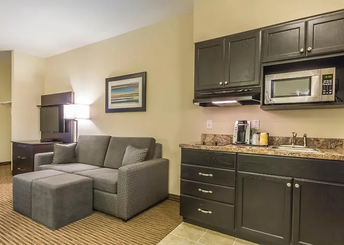 Quality Inn & Suites Moose Jaw