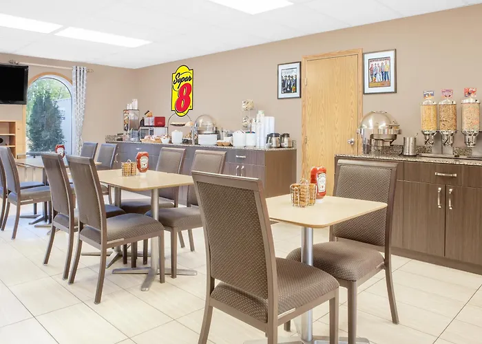 Super 8 By Wyndham Athabasca Ab