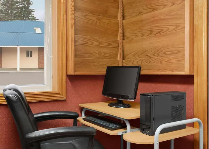 Travelodge By Wyndham Quesnel Bc