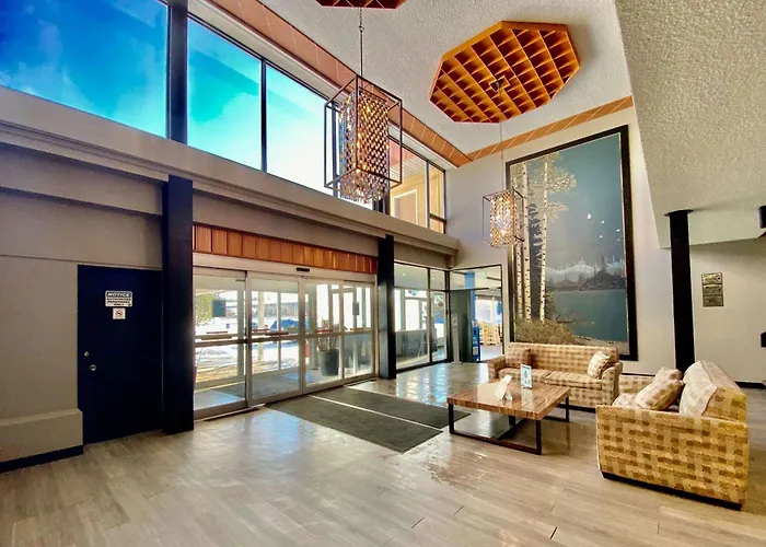 Ramada By Wyndham Whitecourt