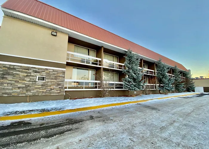Ramada By Wyndham Whitecourt