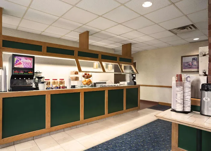 Travelodge By Wyndham Chatham