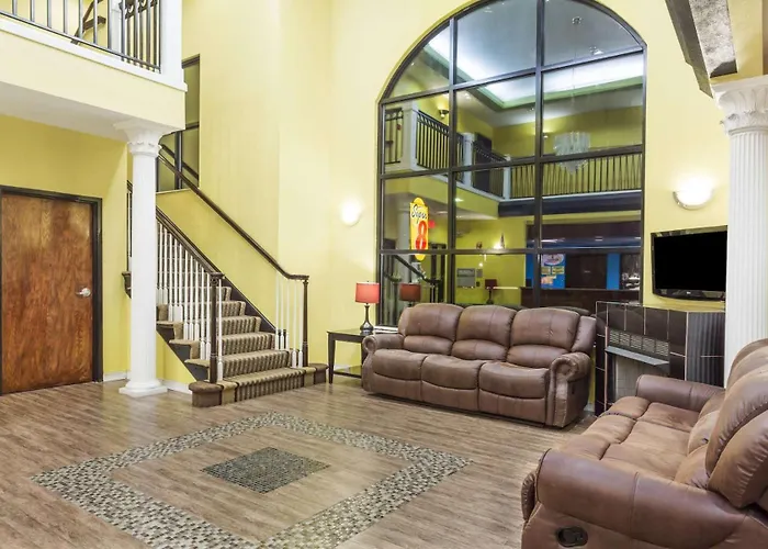 Super 8 By Wyndham Hull Street Midlothian Richmond Area