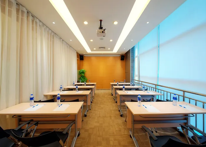 Holiday Inn Express Foshan Nanhai, An Ihg Hotel