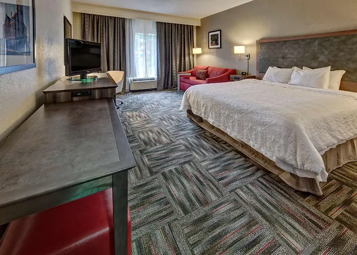 Hampton Inn Newberry Opera House