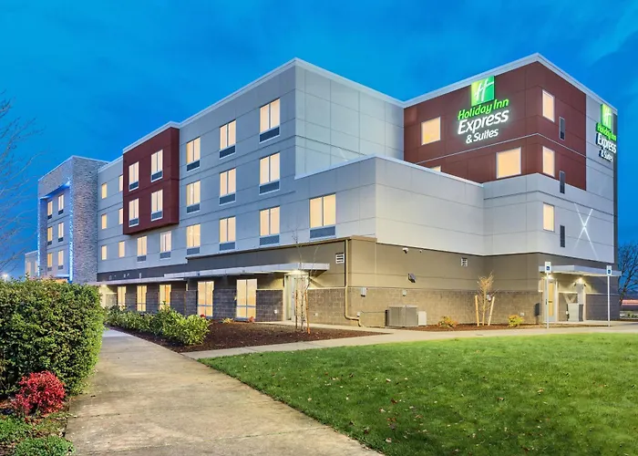 Holiday Inn Express & Suites Salem North - Keizer By Ihg