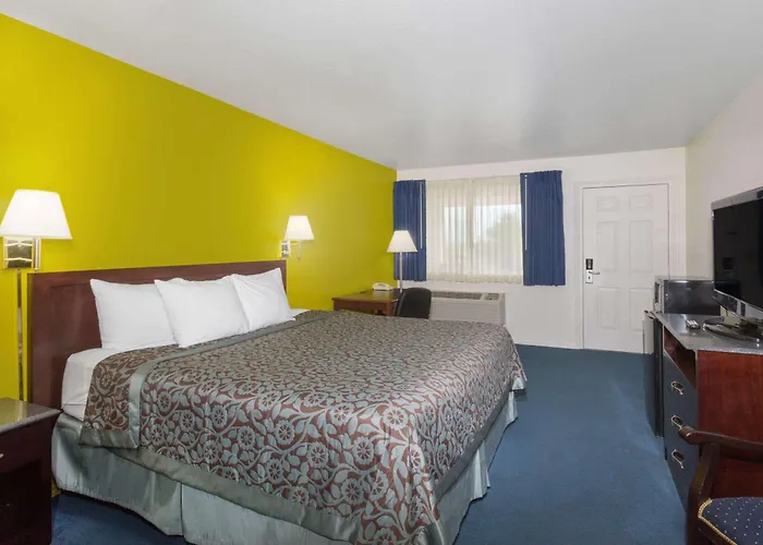 Days Inn By Wyndham Delta