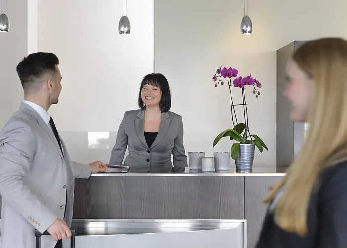 Mercure Kamen Unna