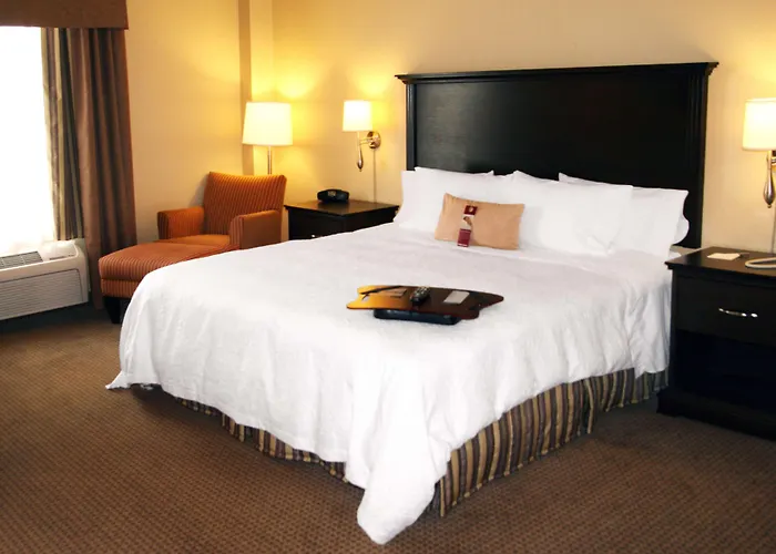 Hampton Inn & Suites Laval