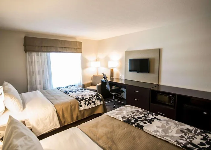 Sleep Inn & Suites Garden City