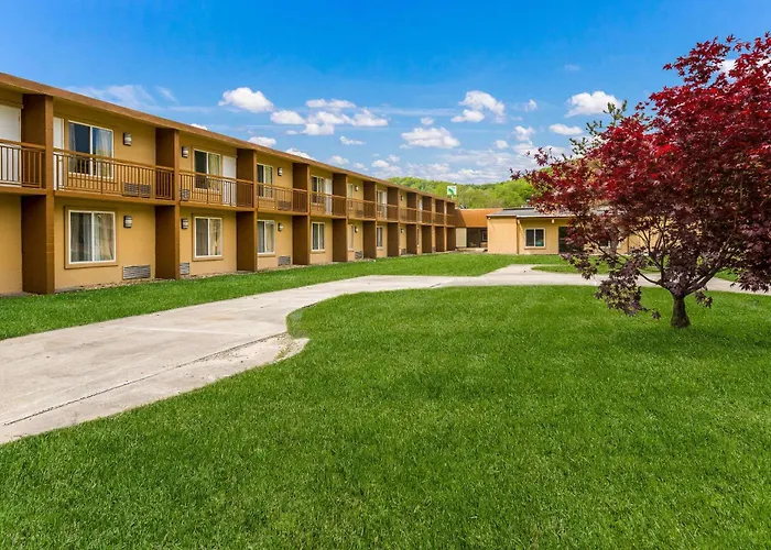 Pocono Inn & Banquet - Stroudsburg