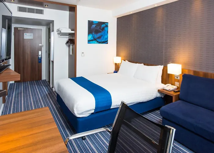 Holiday Inn Express Tamworth By Ihg