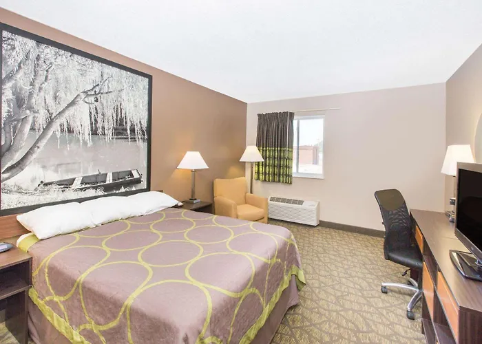 Super 8 By Wyndham Belleville