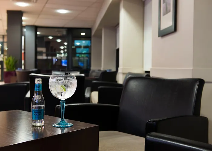 Holiday Inn Express Swansea East By Ihg