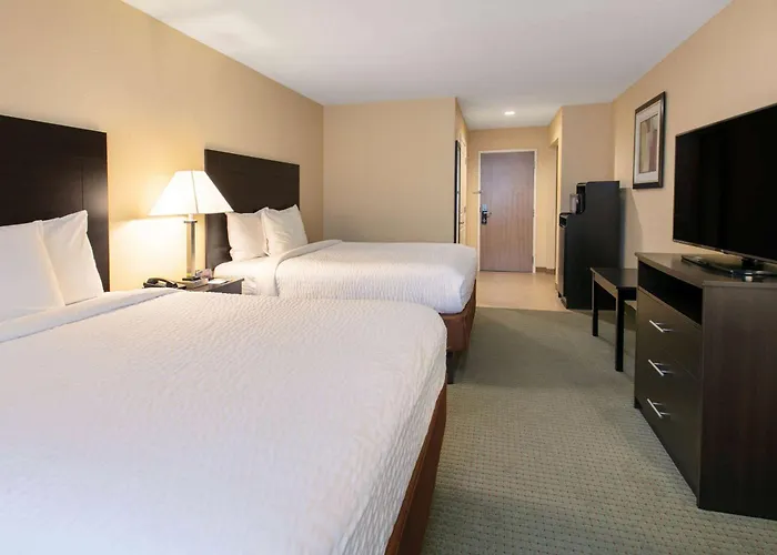 Days Inn & Suites By Wyndham Florence/Jackson Area
