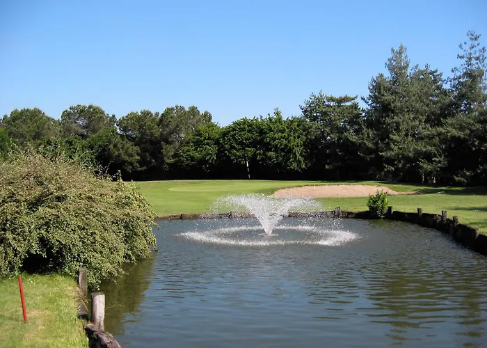 Golf Hotel