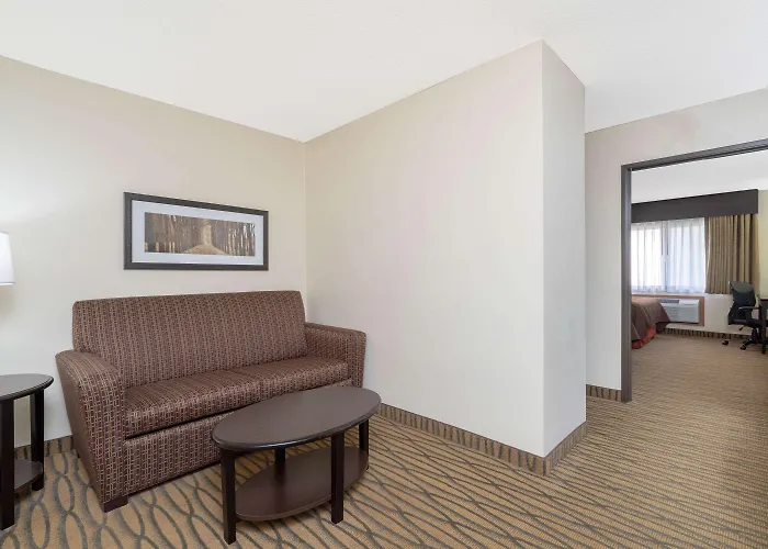 Aspen Hotel Rogers