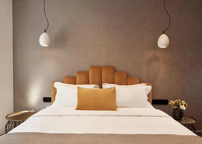 Athens4 Hotel