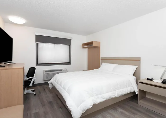 Travelodge By Wyndham Elkhart