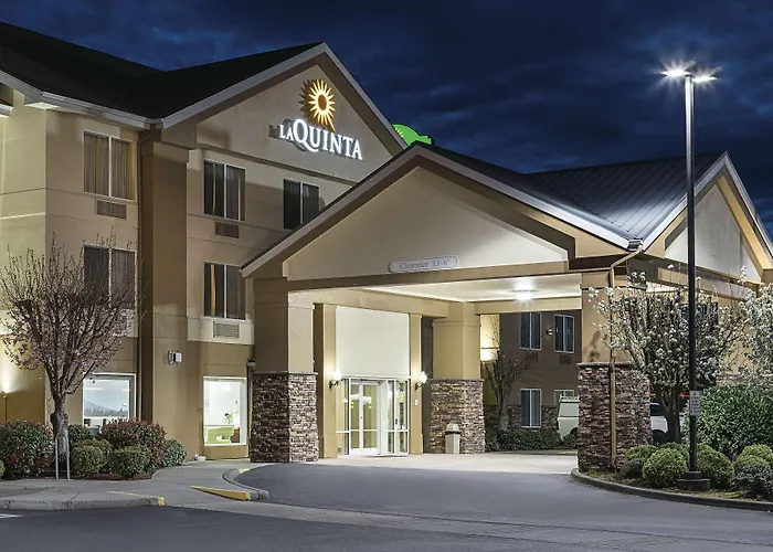 La Quinta By Wyndham Central Point - Medford