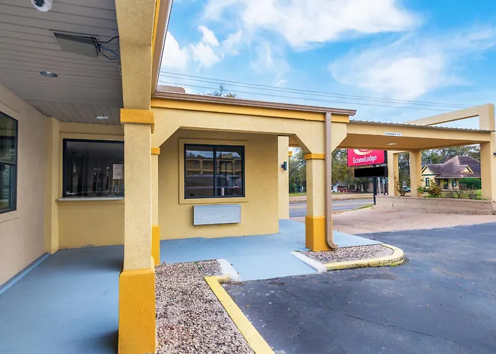 Super 8 By Wyndham Palestine Tx