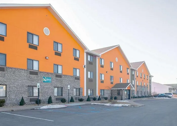 Quality Inn & Suites Hammond Near I-8090