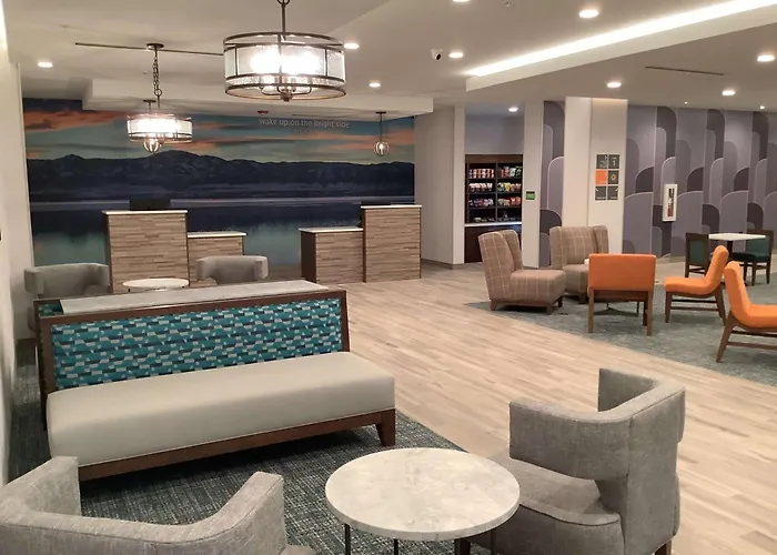La Quinta Inn & Suites By Wyndham Littleton-Red Rocks
