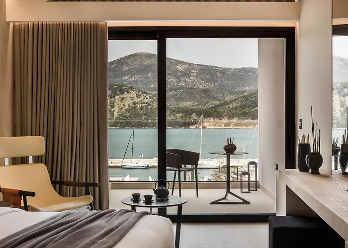 Canale Hotel & Suites