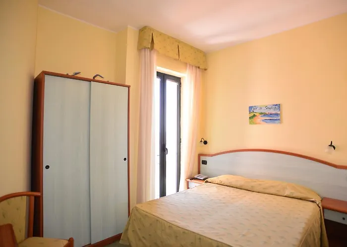 Hotel La Scogliera