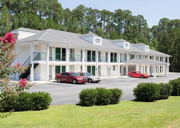 Super 8 By Wyndham Statesboro