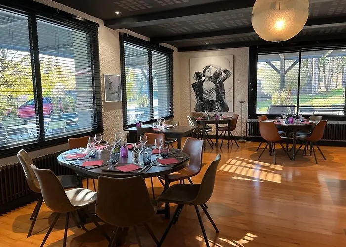 Hôtel logis restaurant La Fontaine