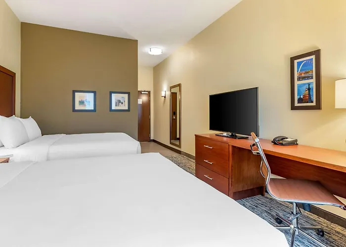 Comfort Inn & Suites West Des Moines