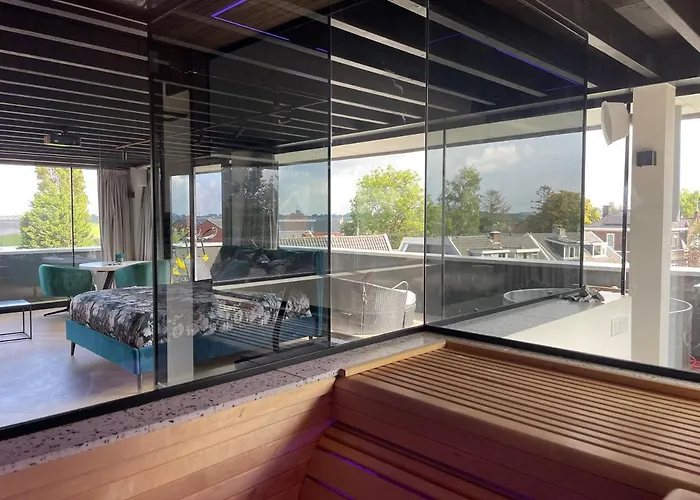 Above And Beyond - Luxe Suite Met Sauna En Stoomdouche