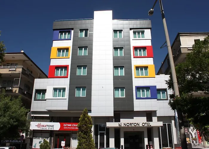 Norton Hotel