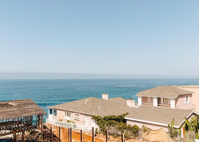 Seaside Laguna Inn & Suites