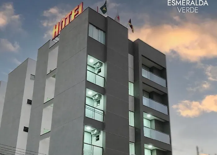 Hotel Esmeralda Verde