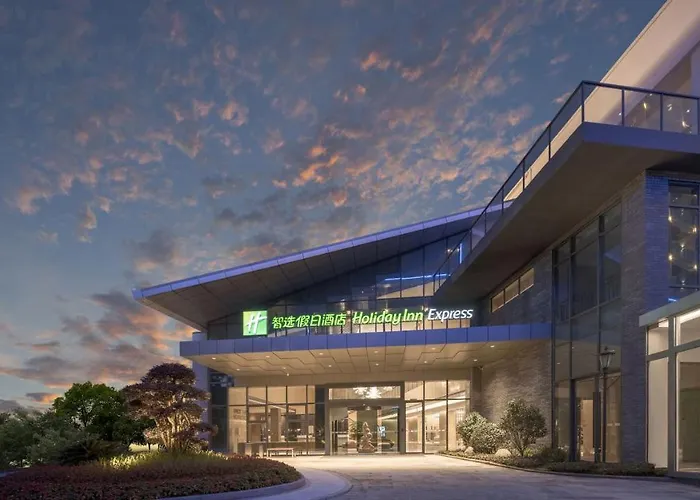 Holiday Inn Express Tengchong Hot-Spring By Ihg